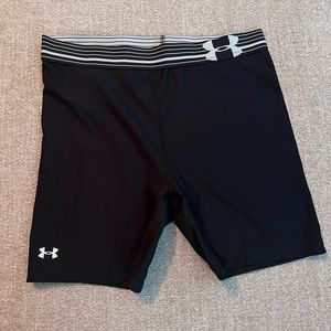 Under armor black and white bike shorts